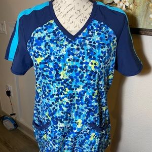 Used Cherokee women’s scrub top. Size small. Very comfortable.